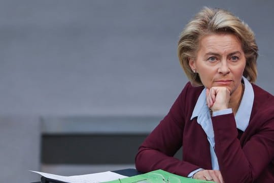 Verteidigungsministerin Ursula von der Leyen (CDU) im Bundestag.