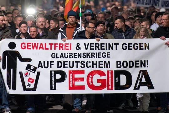 Die ausländer- und islamfeindliche Pegida-Bewegung feiert an diesem Sonntag in Dresden vierjähriges Bestehen.