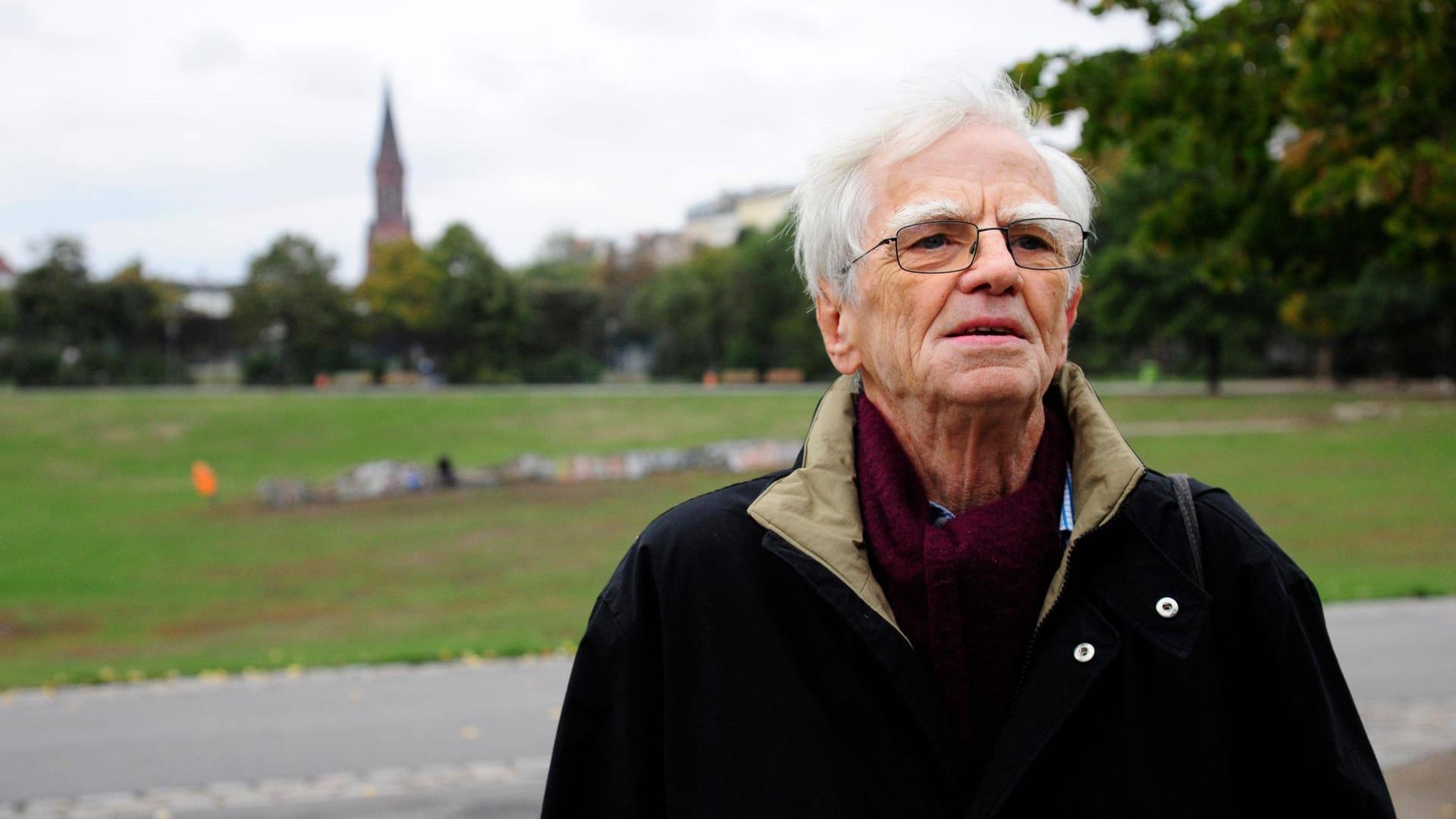 Hans-Christian Ströbele: Bundestagsabgeordneter zwischen 1985 und 1987, dann wieder ab 1998 bis 2017.