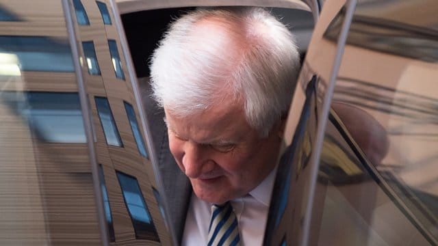 Parteiintern unter Druck: CSU-Chef Horst Seehofer.