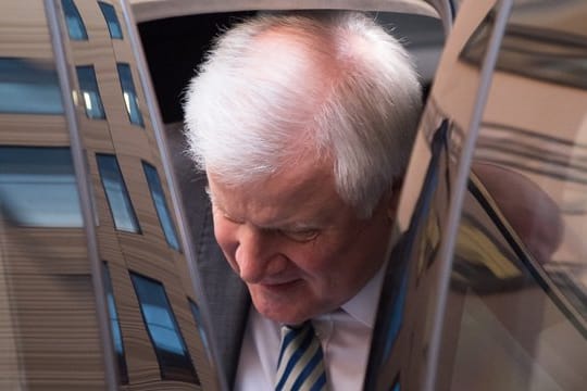Parteiintern unter Druck: CSU-Chef Horst Seehofer.
