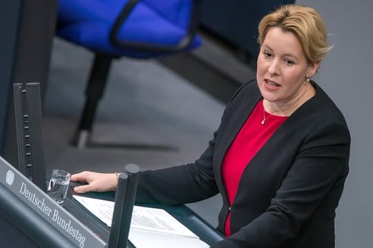 Fordert ihre Partei auf, die große Koalition nicht vorzeitig zu verlassen: Familienministerin Franziska Giffey von der SPD.