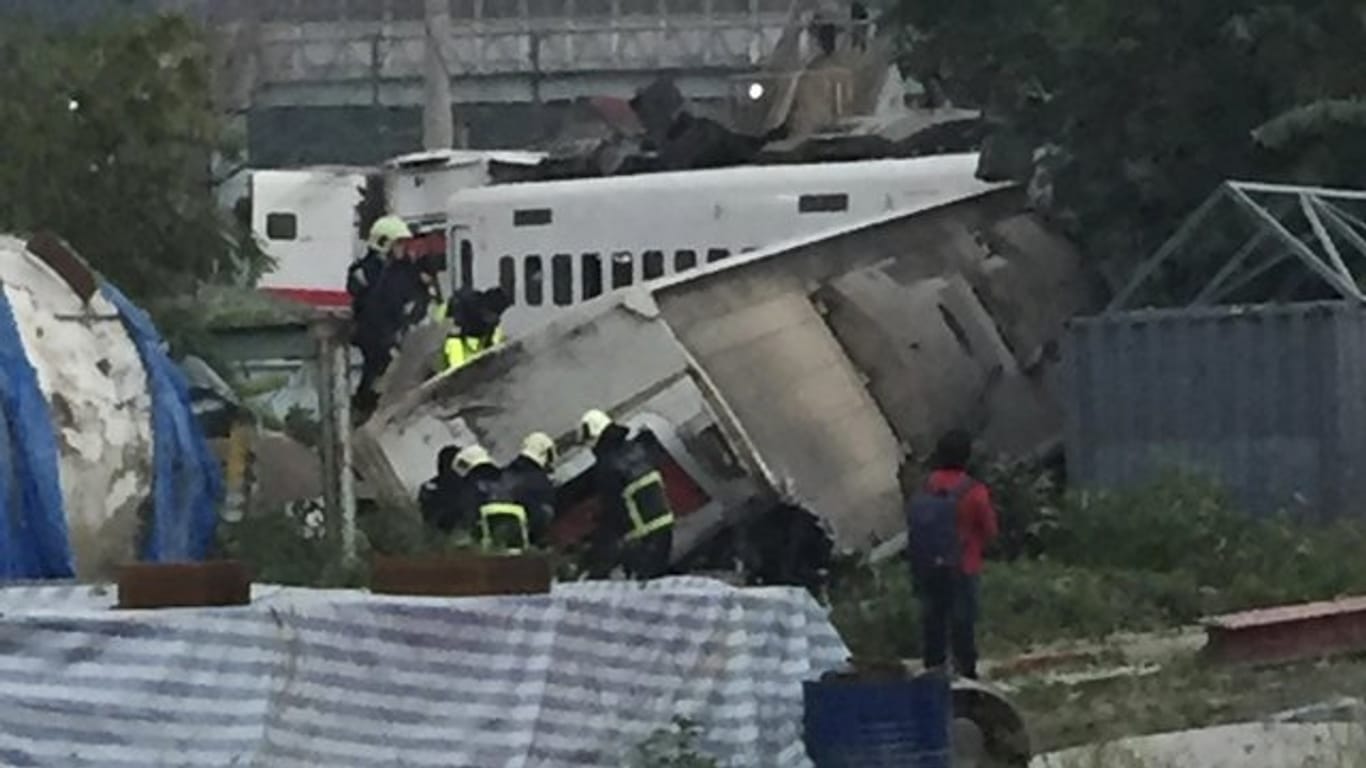 Das Unglück mit dem Puyuma Expresszug geschah in Suao im Kreis Yilan an der Küste südöstlich der Hauptstadt Taipeh.