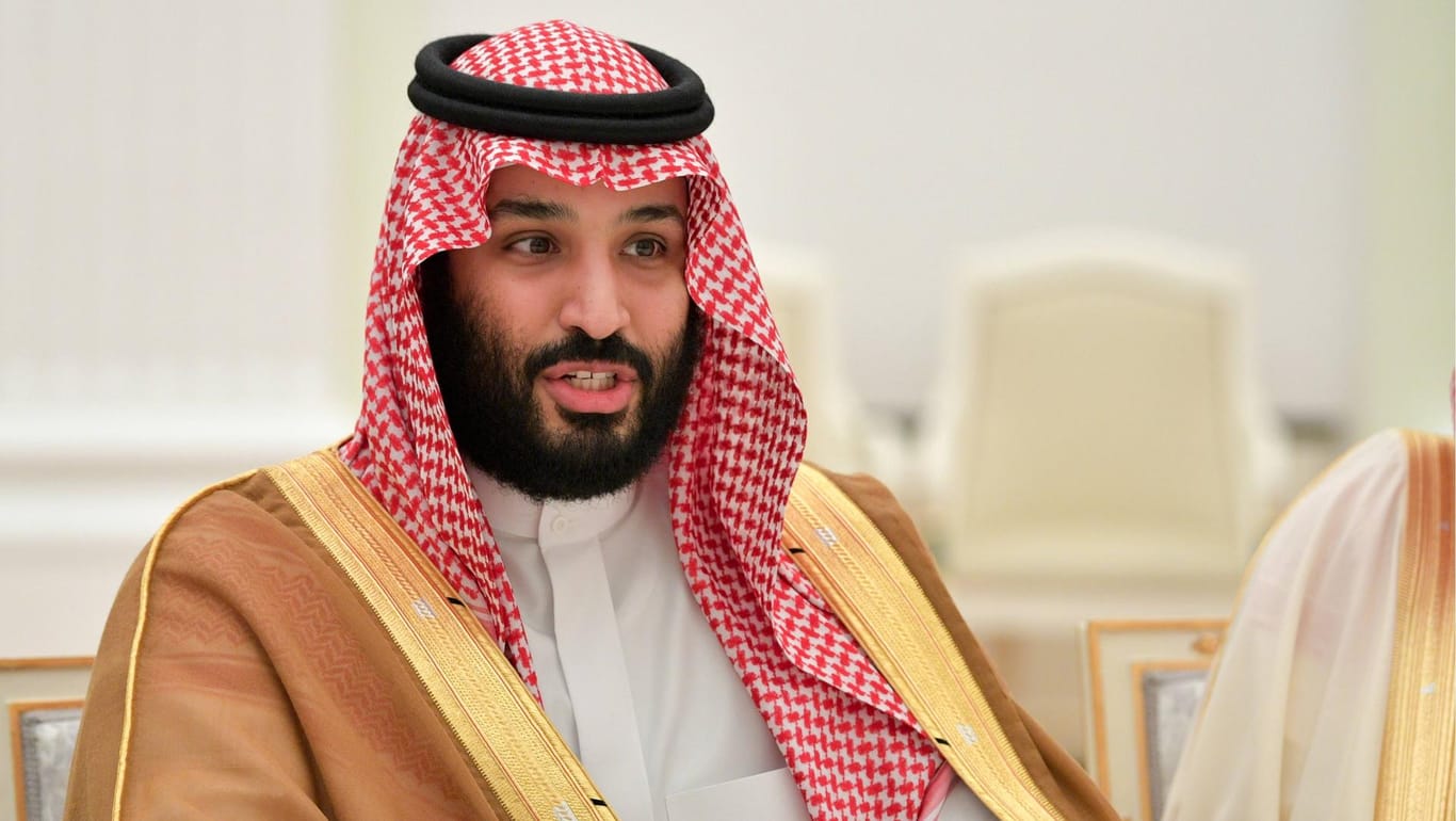 Saudi-Arabiens Kronprinz Mohammed bin Salman: Hat der Thronfolger des Königs etwas mit dem Tod des regimekritischen Journalisten Jamal Khashoggi in Istanbul zu tun? Der Fall wirft viele Fragen auf.