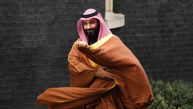 Saudi-Arabiens Kronprinz Mohammed bin Salman: Er inszeniert sich als weltgewandter Reformer des streng religiösen Landes, gilt jedoch vor allem als machtbesessen und hitzköpfig. Im Fall Khashoggi könnte ihn das die Thronfolge kosten.