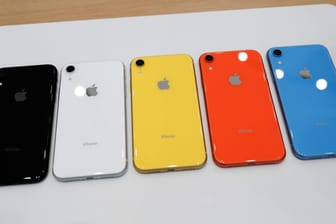 iPhone XR in verschiedenen Farben: Das dritte und letzte der neuen iPhone-Modelle kommt am Freitag, den 26. Oktober in den Handel.