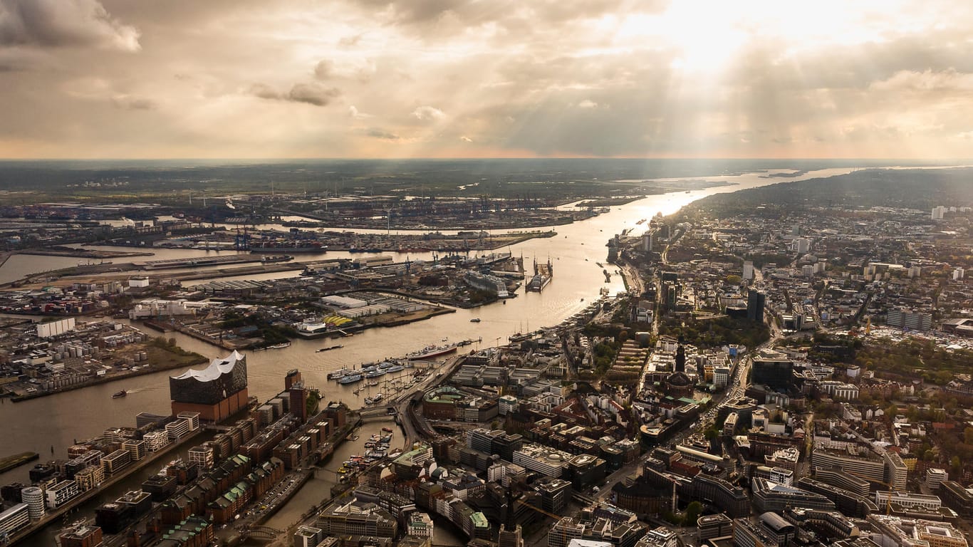 Luftaufnahme Hamburg: Für 2018 wurde Hamburg zur Top-Stadt gekürt.