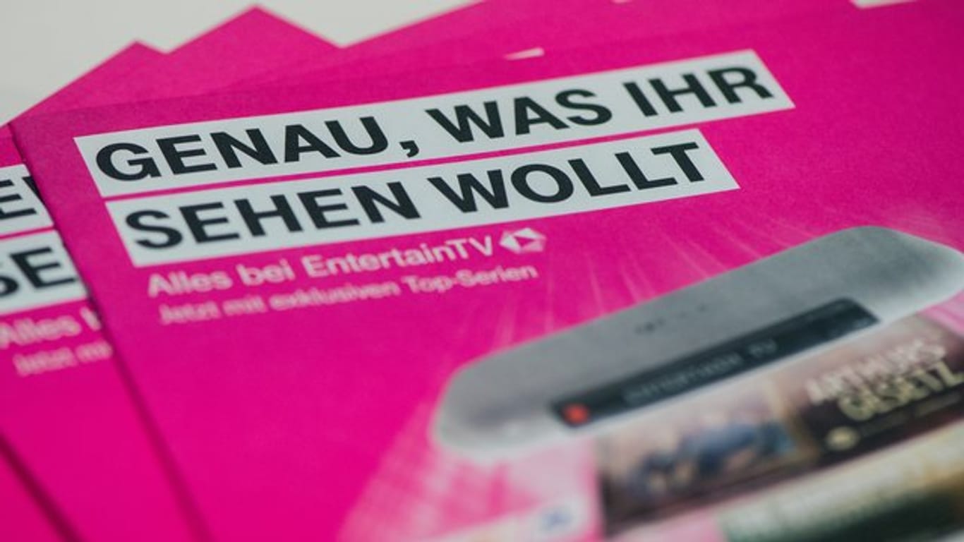 Das bisherige Telekom-Unterhaltungsprogramm EntertainTV wird per automatischem Softwareupdate zu MagentaTV.