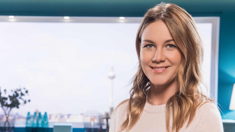Alina Merkau: Seit 2014 moderiert sie das "Frühstücksfernsehen".
