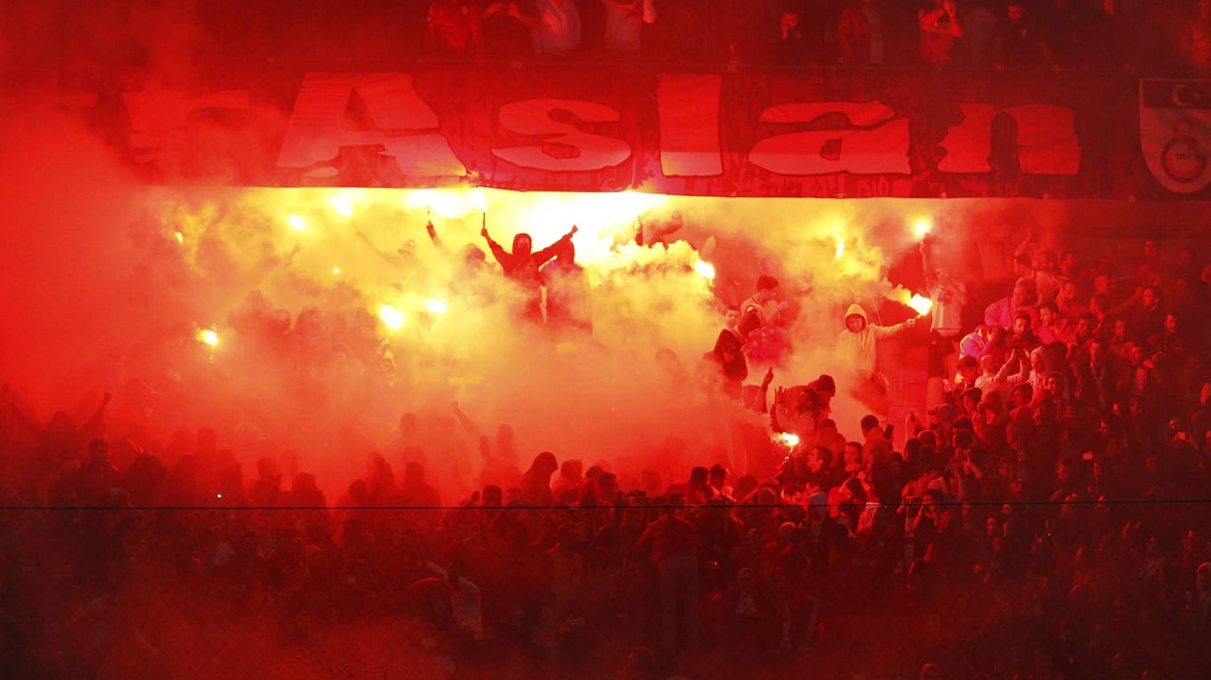 Sind international berühmt berüchtigt: Die Fans von Galatasaray Istanbul.