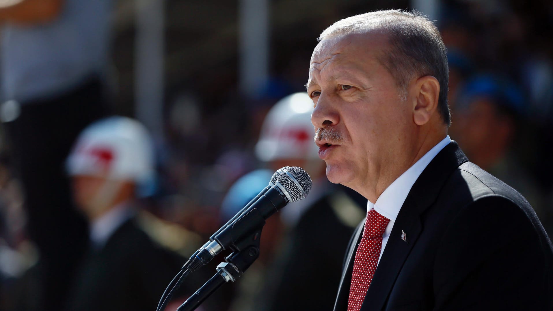 Der türkische Präsident Recep Tayyip Erdogan: Seit dem Putschversuch 2016 verfolgt Erdogan mit rigoroser Härte Kritiker und politische Gegner im Land.