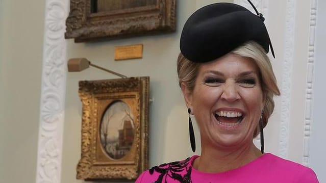 Königin Máxima: Sie strahlt in ihrem pinken Kleid.