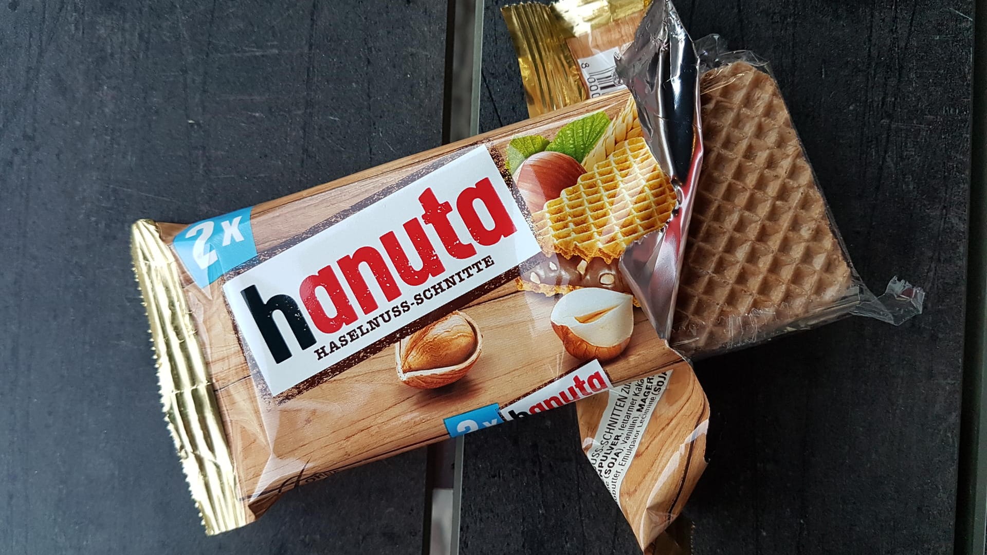 Hanuta: Die Haselnusstafel hat jetzt eine neue Verpackung.