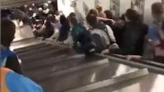 Szene des Unfalls: Die Rolltreppe bricht ein (vorn).