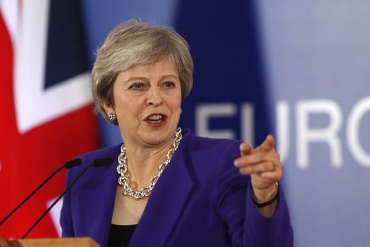 Premierministerin Theresa May steht von mehreren Seiten unter Druck, auch in der eigenen Partei.