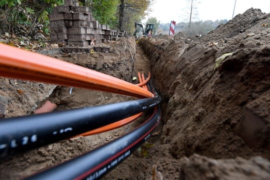 Glasfaser-Ausbau in Schleswig-Holstein: Entlang des gesamten 33.