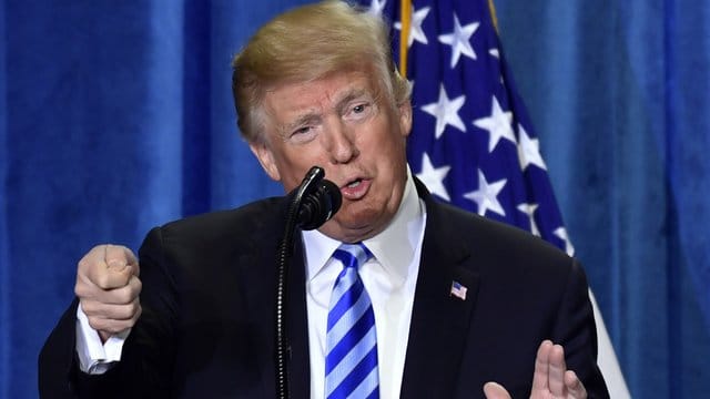 US-Präsident Donald Trump hatte am Wochenende überraschend angekündigt, den sogenannten INF-Vertrag einseitig aufkündigen zu wollen. US-Präsident Donald Trump hatte am Wochenende überraschend angekündigt, den sogenannten INF-Vertrag einseitig aufkündigen zu wollen.