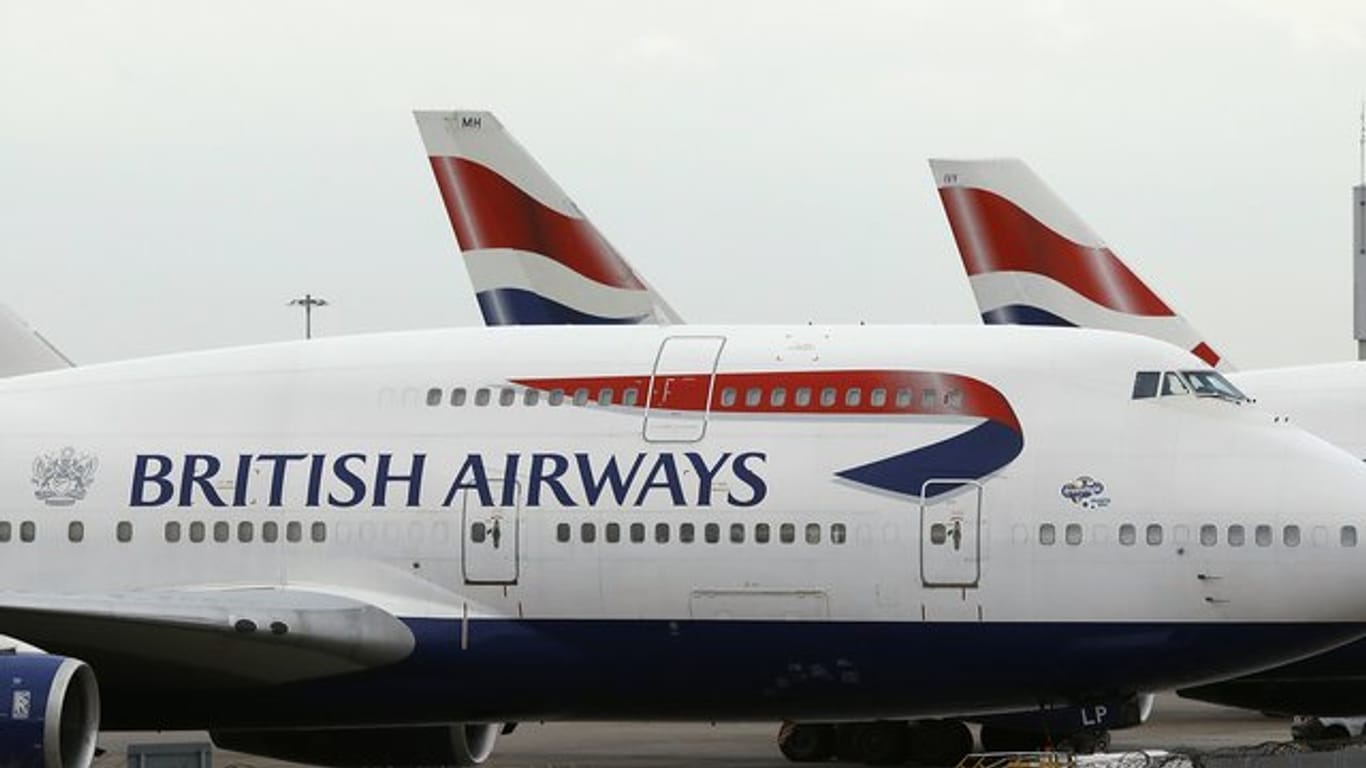 Hacker haben bei British Airways Daten von mehreren Hunderttausend Kunden geklaut.