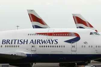 Hacker haben bei British Airways Daten von mehreren Hunderttausend Kunden geklaut.
