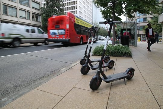 E-Scooter prägen in amerikanischen Großstädten schon das Stadtbild.