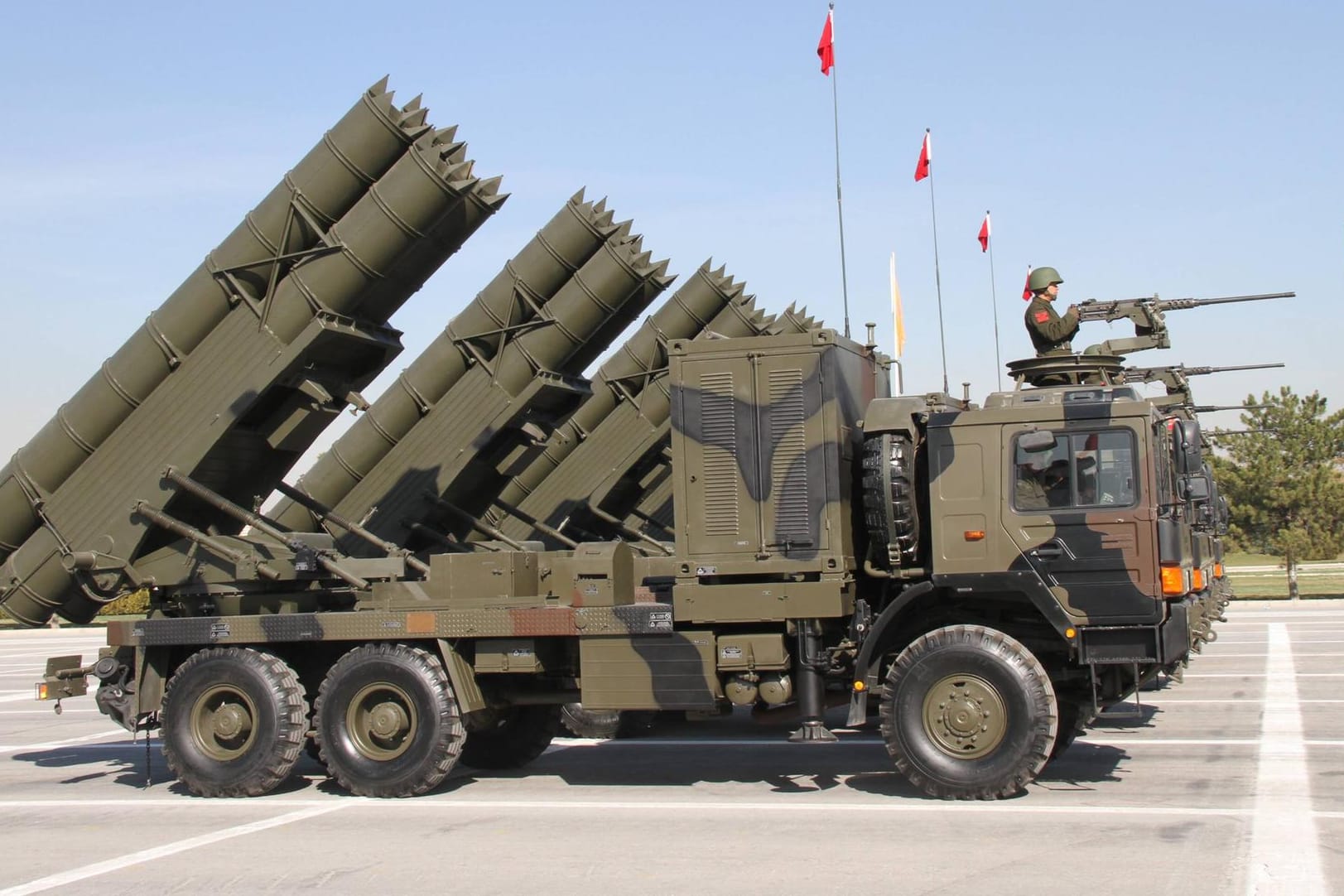 Raketen-Fahrzeuge der türkischen Armee: Laut Anadolu wurden kurdische Stellungen am Ostufer des Euphrat in der Region Kobane beschossen. (Archivfoto)