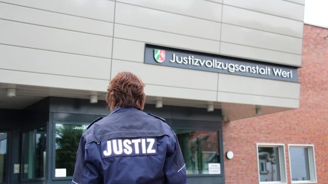 Der Eingang der Justizvollzugsanstalt in Werl.