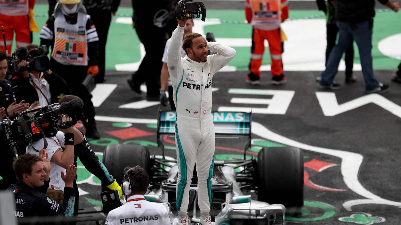 Pure Freude: Lewis Hamilton sicherte sich nach einem vierten Platz in Mexiko vorzeitig den WM-Titel.