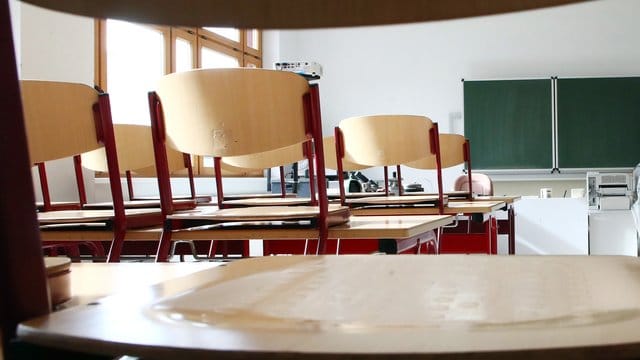 Blick in ein Klassenzimmer: Fast die Hälfte der zur Zeit arbeitenden Berufsschullehrer wird bis 2030 in Rente gehen. Blick in ein Klassenzimmer: Fast die Hälfte der zur Zeit arbeitenden Berufsschullehrer wird bis 2030 in Rente gehen.