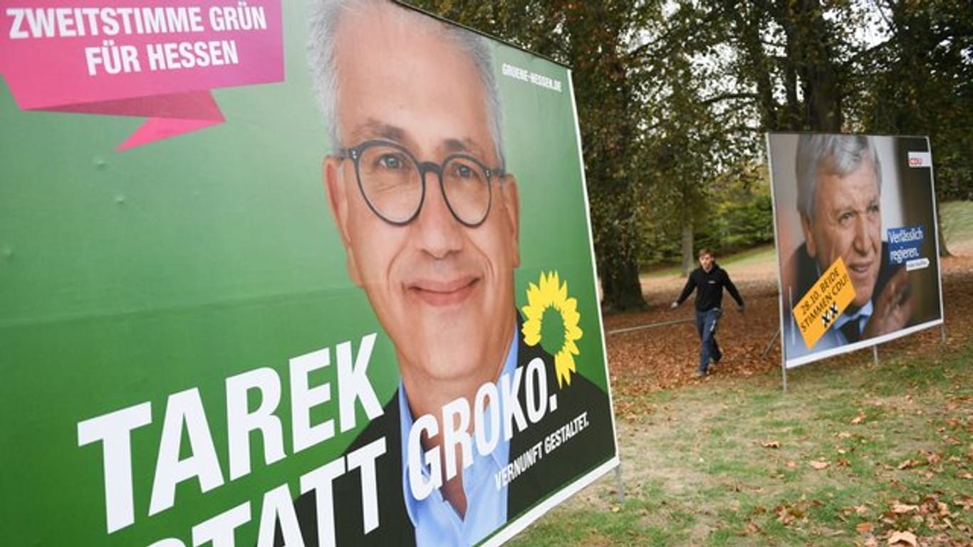 Wahlplakate von Grünen und CDU in Frankfurt am Main.