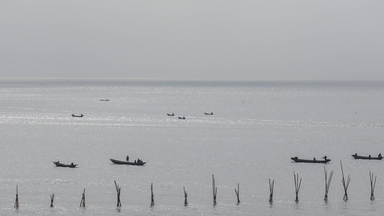 Boote vor der nigerischen Küste: Piraten haben einen großen Frachter gekapert. (Archivbild) Boote vor der nigerischen Küste: Piraten haben einen großen Frachter gekapert. (Archivbild)