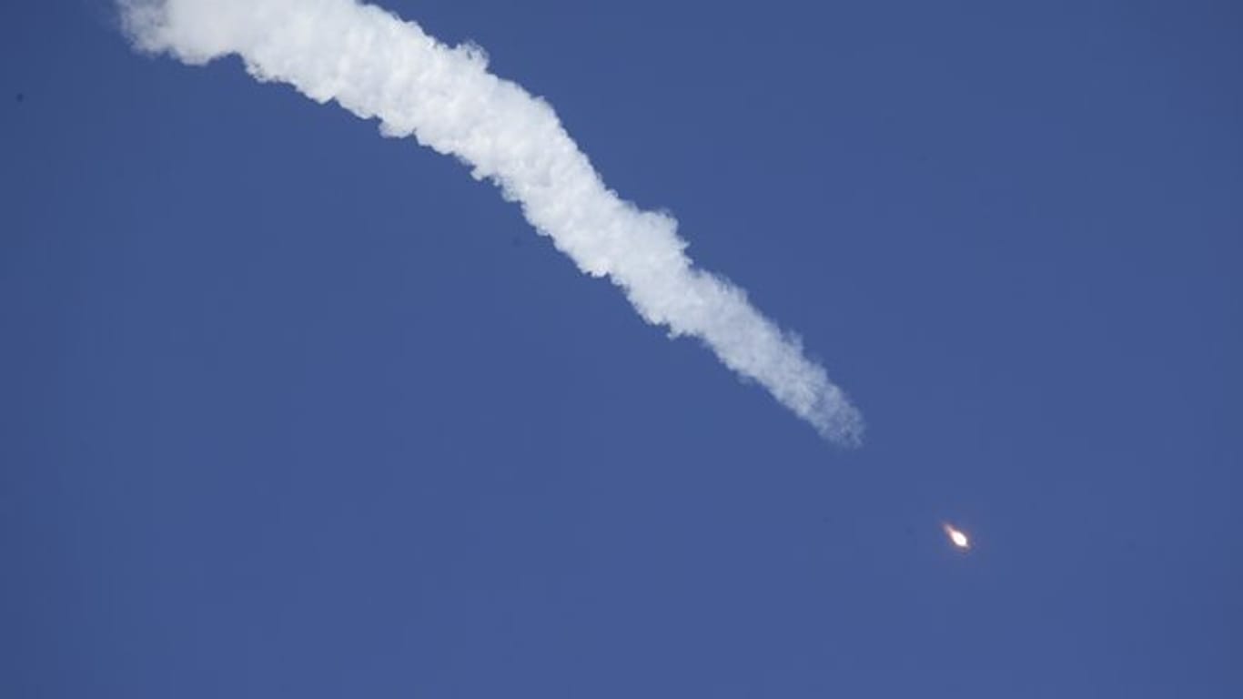 Die Trägerrakete vom Typ Sojus-FG hatte sich zwei Minuten nach dem Start vom Weltraumbahnhof Baikonur in ihre Einzelteile zerlegt.