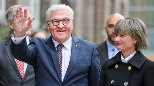 Bundespräsident Frank-Walter Steinmeier und Barbara Ludwig (SPD), Oberbürgermeisterin von Chemnitz. Bundespräsident Frank-Walter Steinmeier und Barbara Ludwig (SPD), Oberbürgermeisterin von Chemnitz.