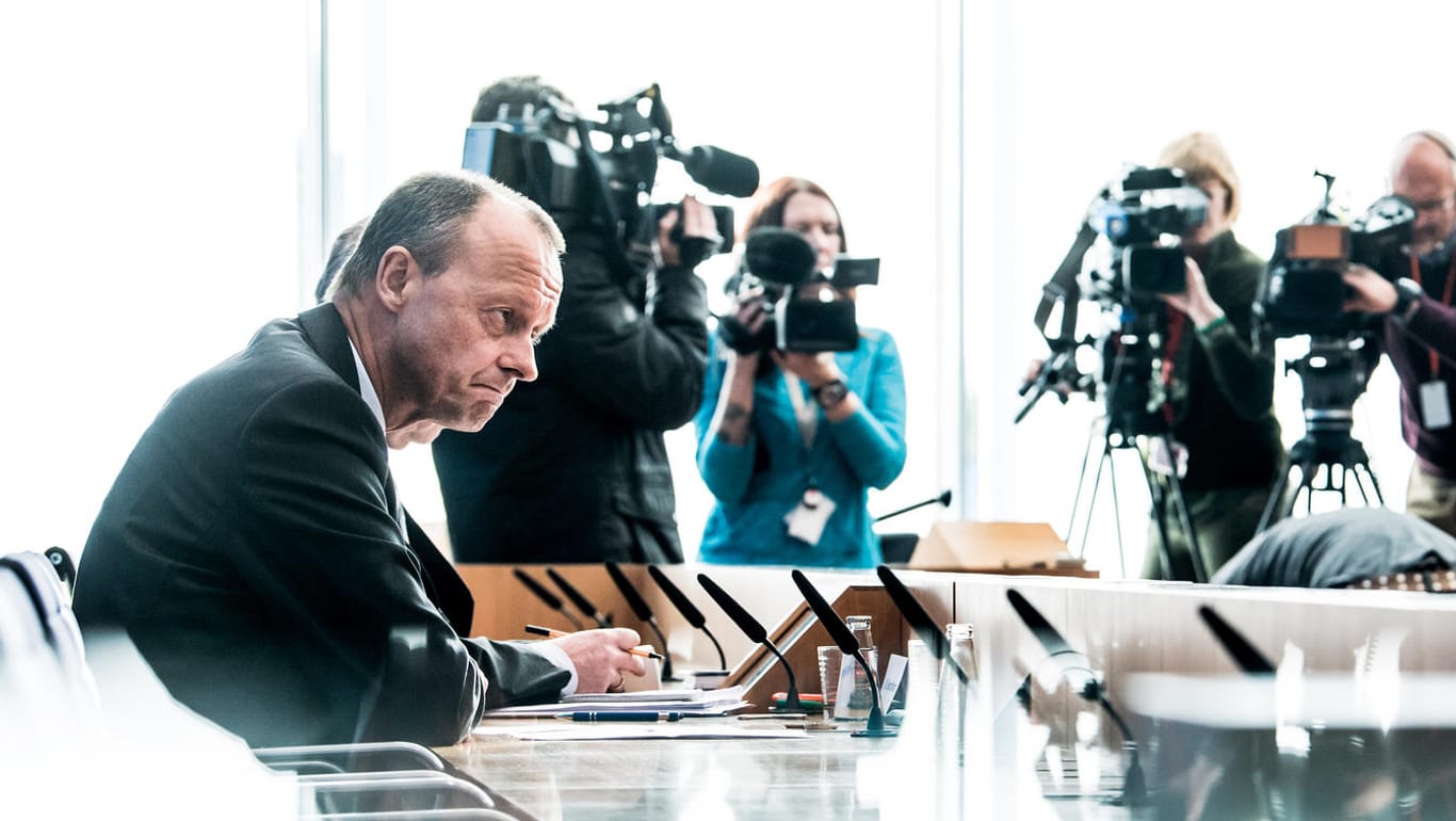 Friedrich Merz bei der Pressekonferenz zu seiner Kandidatur für das Amt des CDU-Vorsitzenden.