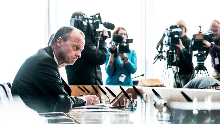 Friedrich Merz bei der Pressekonferenz zu seiner Kandidatur für das Amt des CDU-Vorsitzenden.