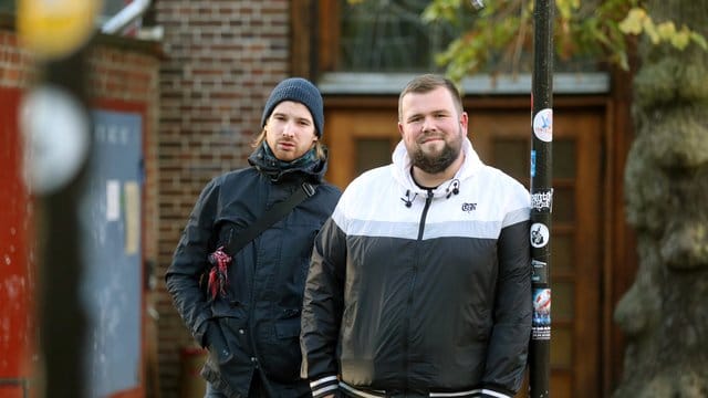 Christoph Sell und Jan "Monchi" Gorkow von der Band Feine Sahne Fischfilet treten nun in der Alten Brauerei in Dessau auf. Christoph Sell und Jan "Monchi" Gorkow von der Band Feine Sahne Fischfilet treten nun in der Alten Brauerei in Dessau auf.