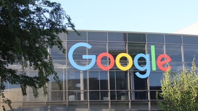 Für eine Nutzung des Google-Accounts muss nun Javascript aktiviert sein. Für eine Nutzung des Google-Accounts muss nun Javascript aktiviert sein.