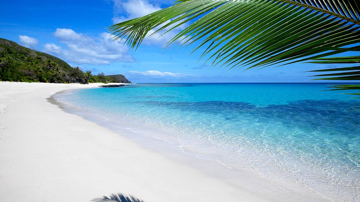 Blaues Meer, weißer Strand: Auch Fidschi liegt in der Südsee.