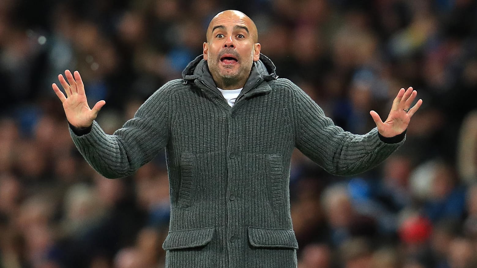 Heißsporn: Pep Guardiola gestikuliert beim Erfolg im Ligapokal gegen Fulham an der Seitenlinie.