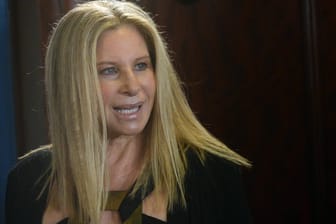 Barbra Streisand: In ihrem aktuellen Album "Walls" kritisiert sie die Politik von US-Präsident Donald Trump.