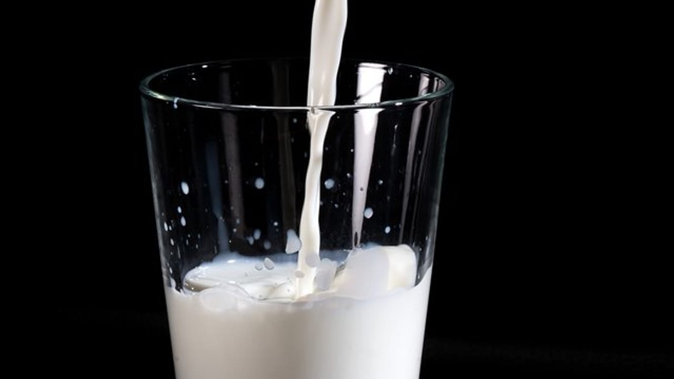Minimale Preiserhöhungen gibt es bei Milch, Mehl ist hingegen deutlich teurer.