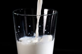 Minimale Preiserhöhungen gibt es bei Milch, Mehl ist hingegen deutlich teurer.