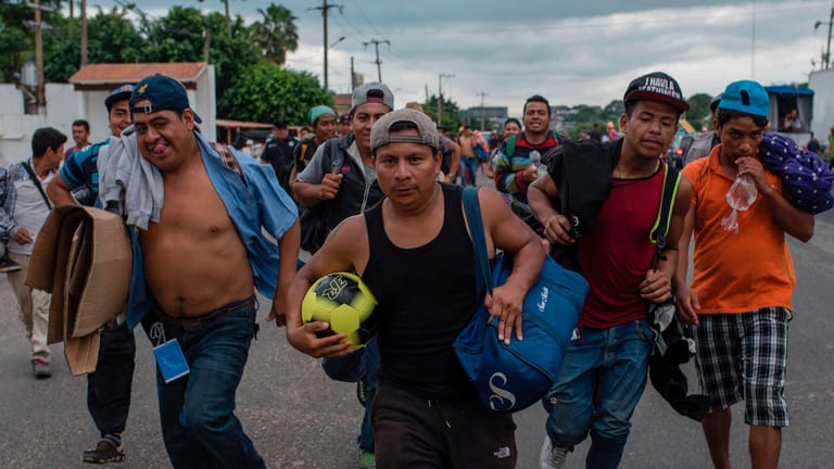Migranten in Mexiko: Tausende haben sich auf den Weg in die USA gemacht.