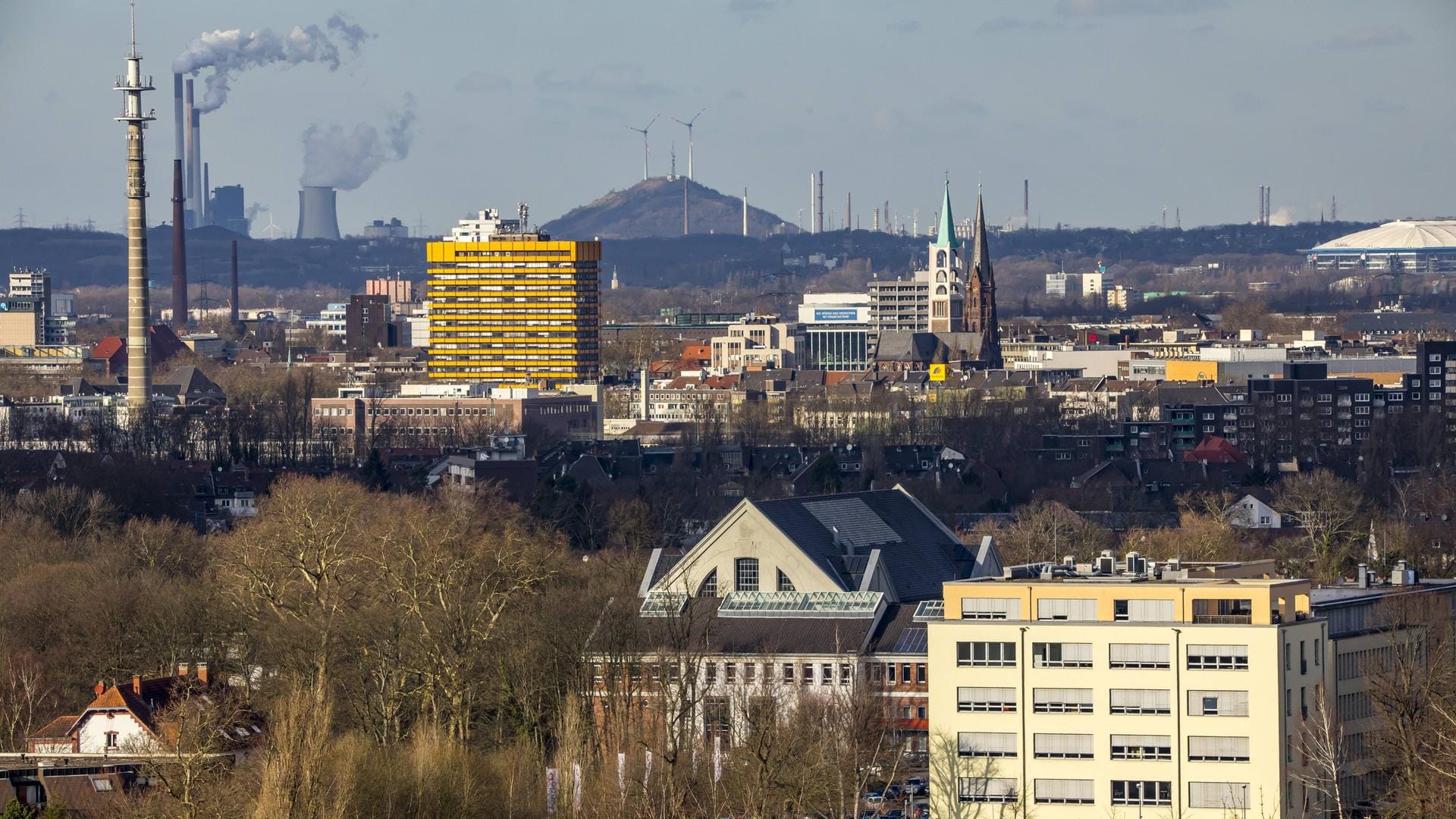 Blick über Gelsenkirchen: In der Wohnung der Familie wurde eine erhöhte CO2-Konzentration gemessen. (Archivbild) Blick über Gelsenkirchen: In der Wohnung der Familie wurde eine erhöhte CO2-Konzentration gemessen. (Archivbild)