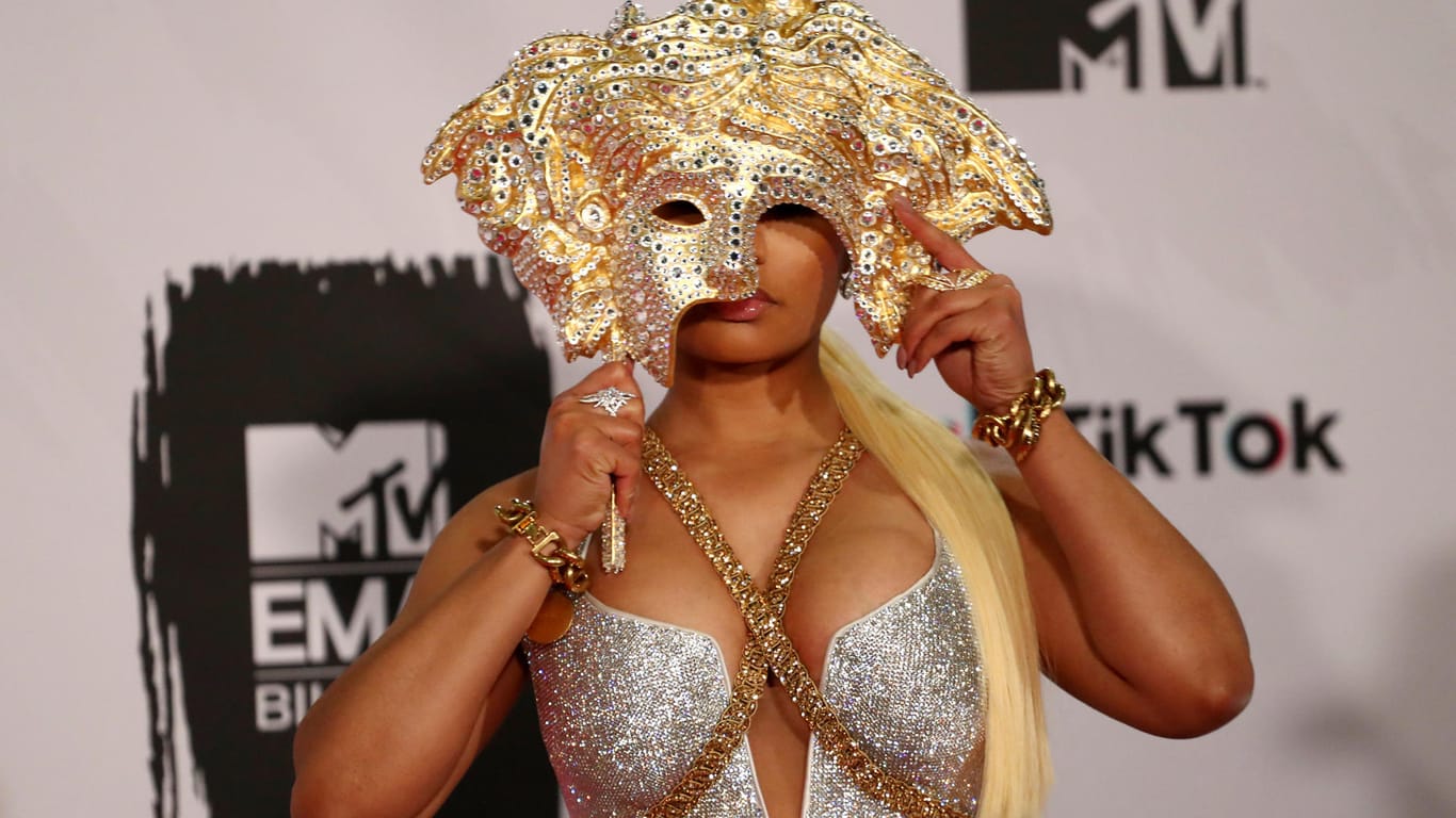 Nicki Minaj posiert bei den MTV Europe Music Awards in Bilbao.