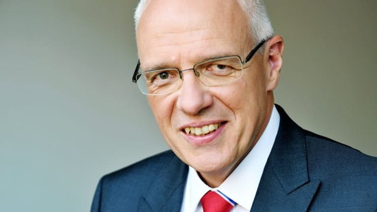 Roland Gross ist Fachanwalt für Arbeitsrecht in Leipzig und Mitglied des Ausschusses Arbeitsrecht im Deutschen Anwaltverein.