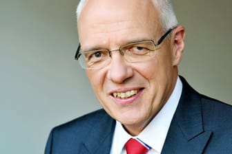 Roland Gross ist Fachanwalt für Arbeitsrecht in Leipzig und Mitglied des Ausschusses Arbeitsrecht im Deutschen Anwaltverein.