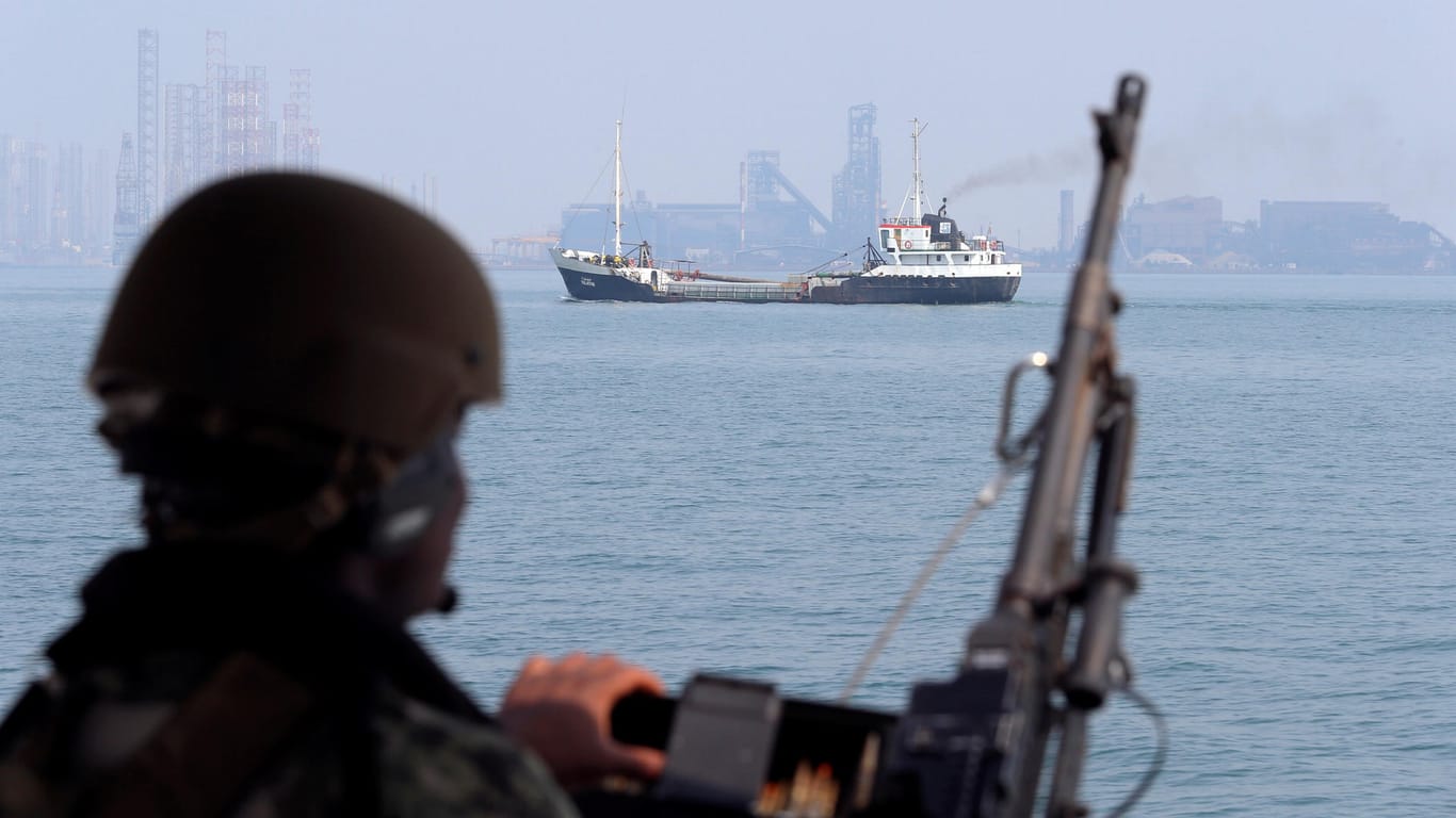 US-Marinesoldat bei einer Übung im Arabischen Meer: Sämtliche Öltanker des Iran sind auf Tauchstation.