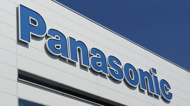 Panasonic auf einem Fabrikgebäude. Panasonic auf einem Fabrikgebäude.