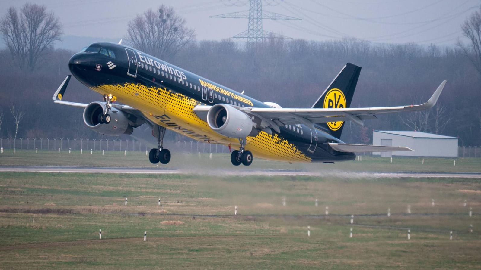 Schreckmoment: Am Flughafen in Madrid musste die BVB-Maschine durchstarten (Symbolbild).