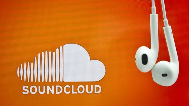 Mit der neuesten Version der Soundcloud App lassen sich Musiktitel direkt mit einer Instagram-Story verknüpfen. Mit der neuesten Version der Soundcloud App lassen sich Musiktitel direkt mit einer Instagram-Story verknüpfen.